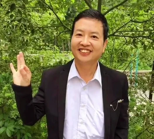 宋祖德晒出大量证件照,对林生斌再次打击,开始全面进攻 宋祖德晒出大量证件照,对林生斌再次打击,开始全面进攻