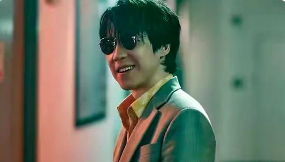 菜霸，裸贷！《扫黑风暴》是真的敢拍，孙兴的原型比剧中更可怕