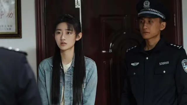 菜霸，裸贷！《扫黑风暴》是真的敢拍，孙兴的原型比剧中更可怕