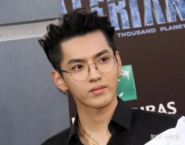 吴亦凡又有大瓜被曝出：这次吴母倾家荡产也救不了他，造孽啊