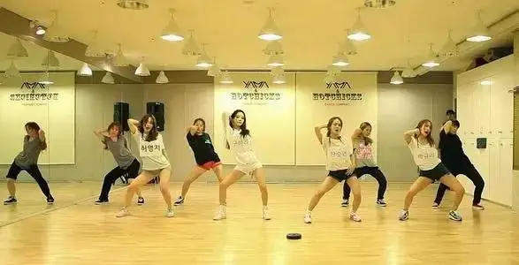 韩国财阀控制下的娱乐圈到底有多恐怖？近百位女明星自杀