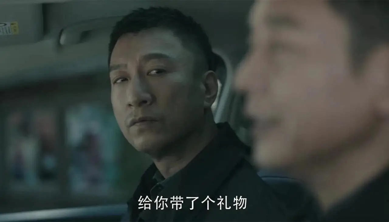 《扫黑风暴》李成阳现实中真的还能当警察吗?政审估计都过不了 《扫黑风暴》李成阳现实中真的还能当警察吗?政审估计都过不了