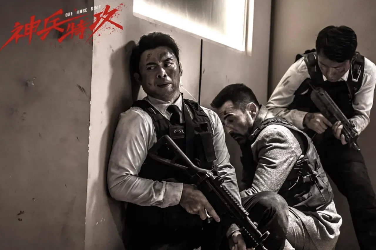 热播榜第一，“力王”樊少皇主演，这部科幻动作片该爆