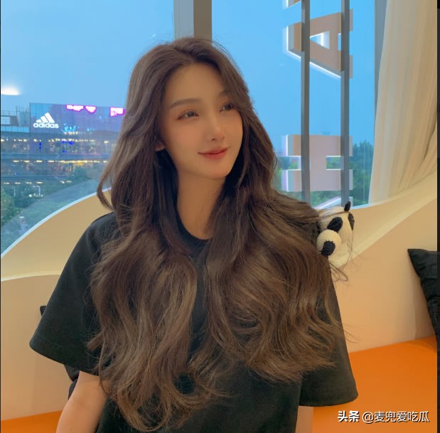 都美竹高调晒美照?剪短长发重新开始,网友:要出道了? 都美竹高调晒美照?剪短长发重新开始,网友:要出道了?