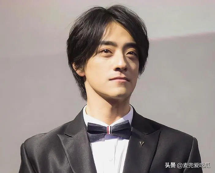 《非凡医者》开拍?男主郑云龙长相惹争议,网友吐槽像古代青铜器 《非凡医者》开拍?男主郑云龙长相惹争议,网友吐槽像古代青铜器