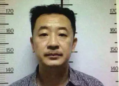李云迪因嫖娼被拘:当天其社交账号仍公开宣传节目,频开豪车带女性回家,曾当街小便 李云迪因嫖娼被拘:当天其社交账号仍公开宣传节目,频开豪车带女性回家,曾当街小便