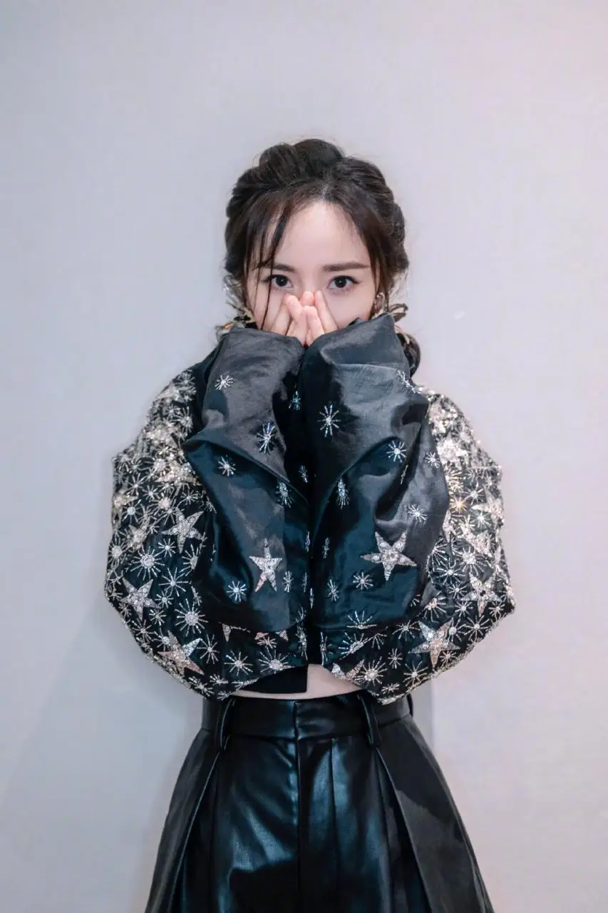 杨幂 时尚穿搭 幂幂穿搭永远的王者 杨幂 时尚穿搭 幂幂穿搭永远的王者