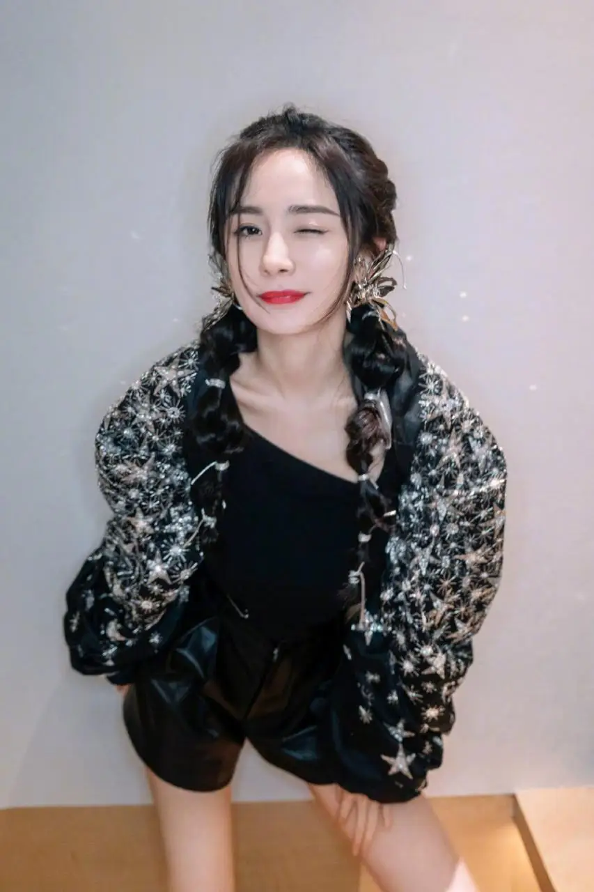 杨幂 时尚穿搭 幂幂穿搭永远的王者 杨幂 时尚穿搭 幂幂穿搭永远的王者