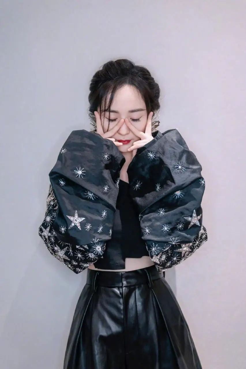 杨幂 时尚穿搭 幂幂穿搭永远的王者 杨幂 时尚穿搭 幂幂穿搭永远的王者