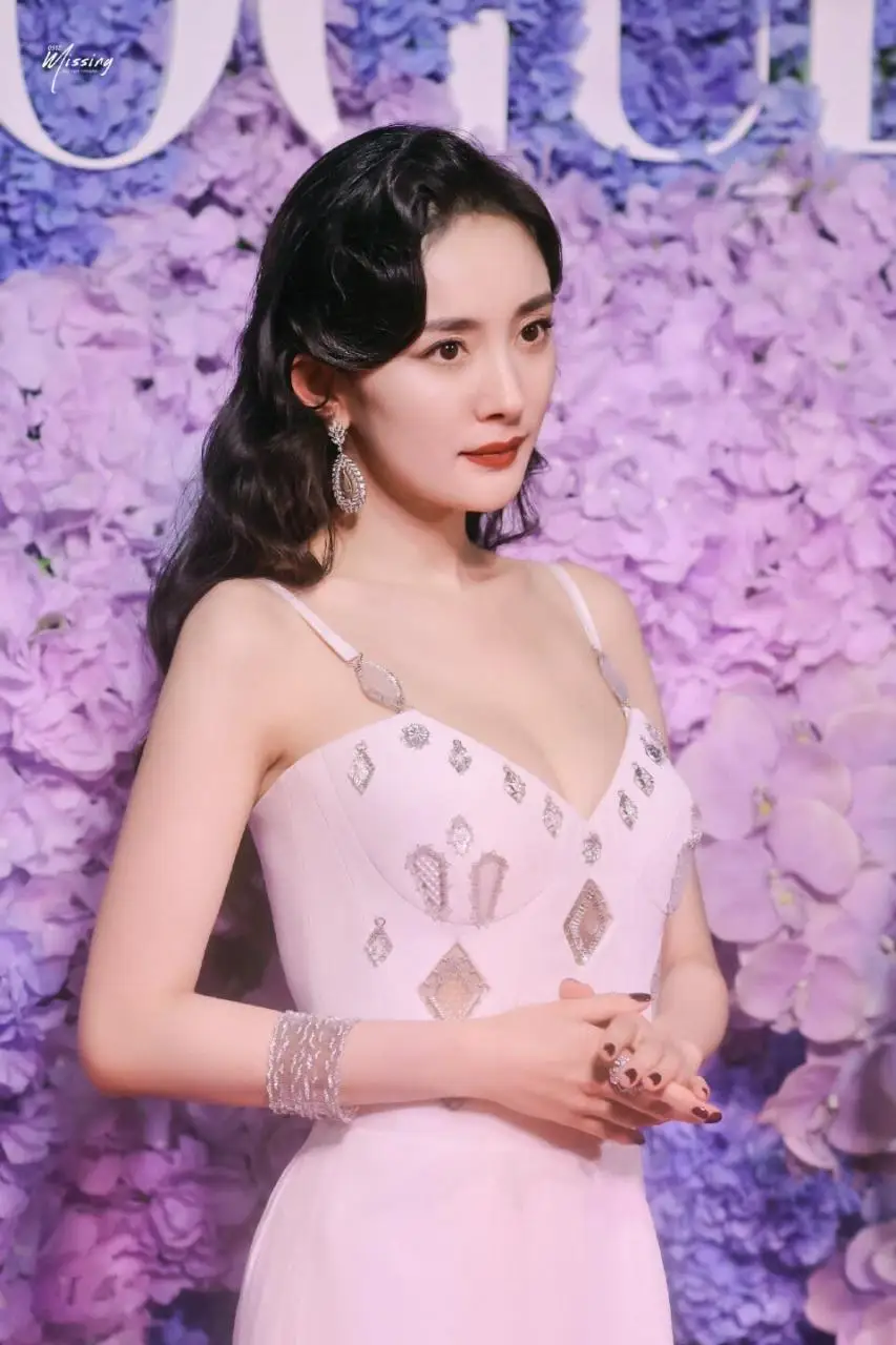 杨幂 时尚穿搭 幂幂穿搭永远的王者 杨幂 时尚穿搭 幂幂穿搭永远的王者