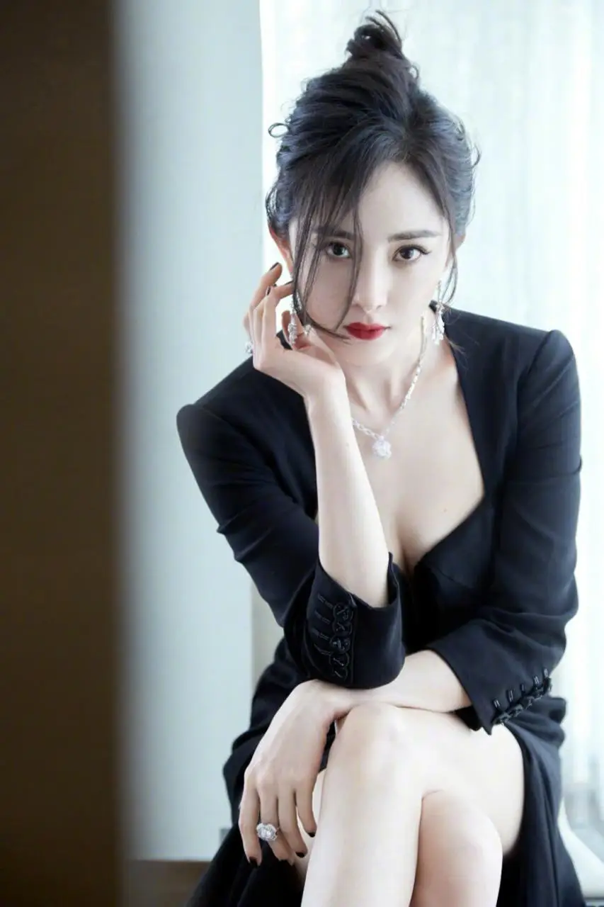 杨幂 时尚穿搭 幂幂穿搭永远的王者 杨幂 时尚穿搭 幂幂穿搭永远的王者