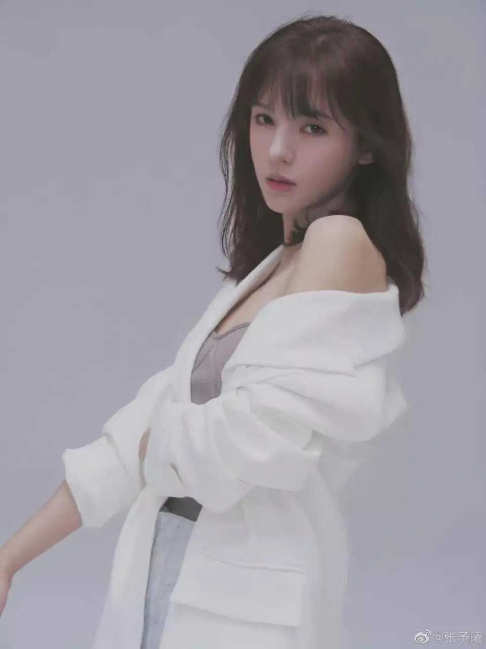 张予曦白色吊带仙女裙 张予曦白色吊带仙女裙