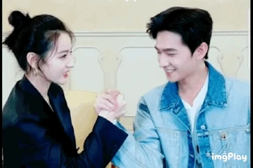 杨洋满眼都是迪丽热巴 杨洋满眼都是迪丽热巴