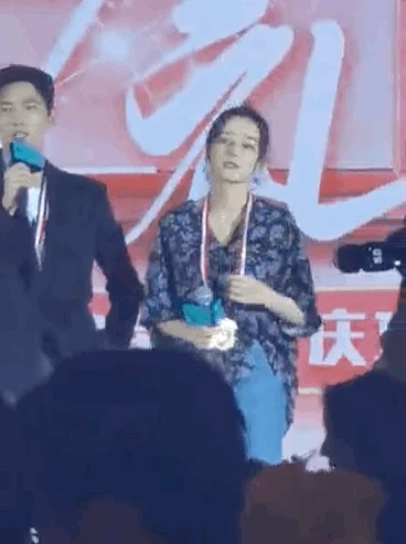 杨洋满眼都是迪丽热巴 杨洋满眼都是迪丽热巴