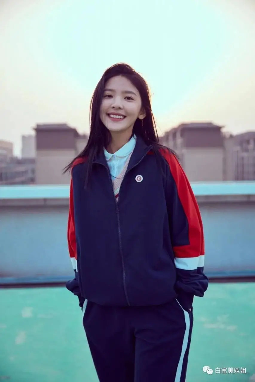 又有甜妹被思聪盯上?网红们抢着碰瓷,得美成啥样啊… 又有甜妹被思聪盯上?网红们抢着碰瓷,得美成啥样啊…