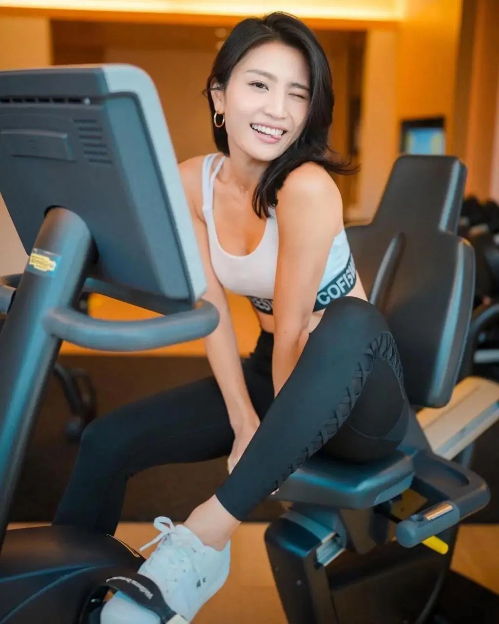瑜伽女王林芊妤 瑜伽女王林芊妤