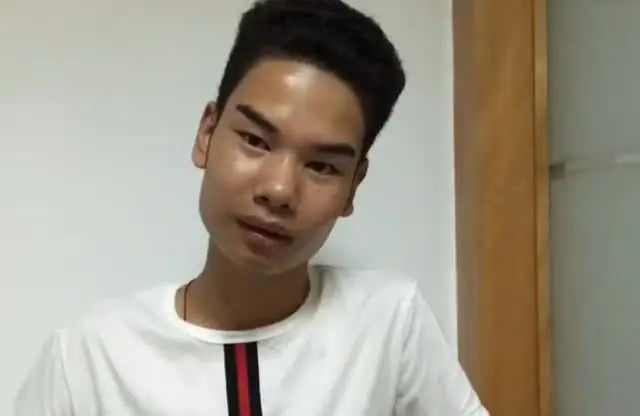 3年前,一夜爆火的“发际线男孩”小吴,如今怎样了? 3年前,一夜爆火的“发际线男孩”小吴,如今怎样了?