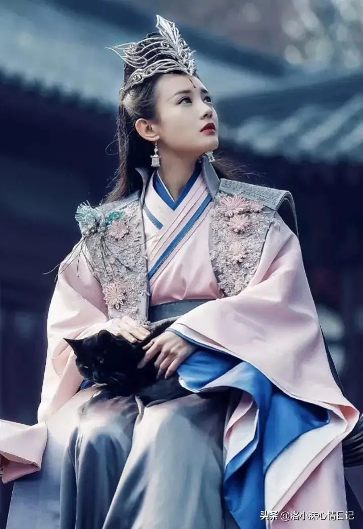 李一桐高清套图壁纸图集 李一桐高清套图壁纸图集