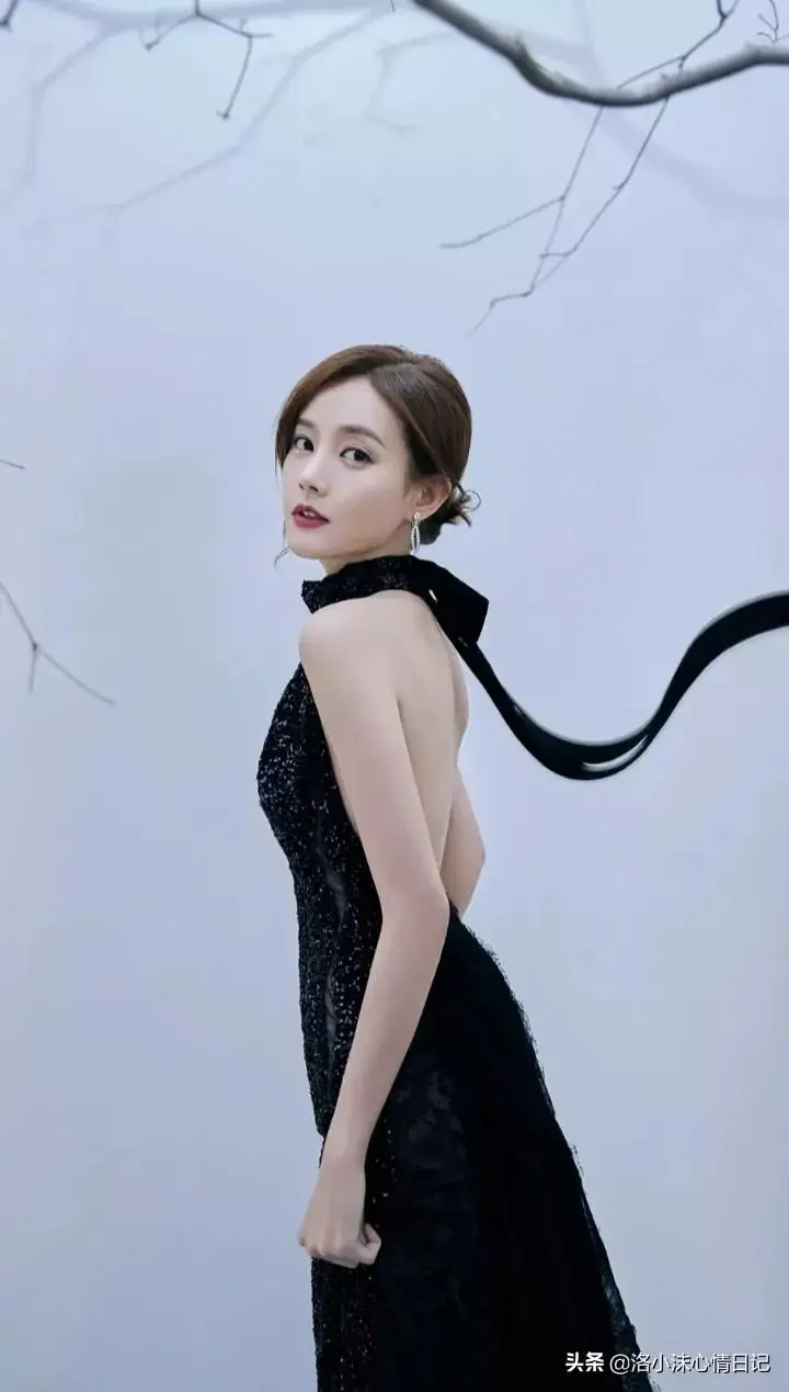 李一桐高清套图壁纸图集 李一桐高清套图壁纸图集