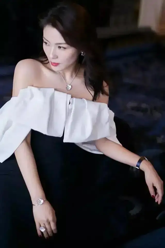 刘涛的美照,赏心悦目,回味无穷 刘涛的美照,赏心悦目,回味无穷
