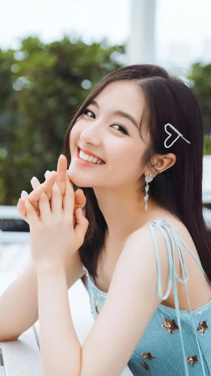 李兰迪|校园女神,时尚穿搭,甜美可爱 李兰迪|校园女神,时尚穿搭,甜美可爱