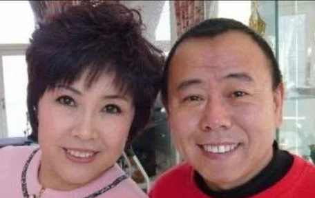 潘长江事件再次升温,连他的女儿潘阳也受到牵连,究竟咋回事? 潘长江事件再次升温,连他的女儿潘阳也受到牵连,究竟咋回事?