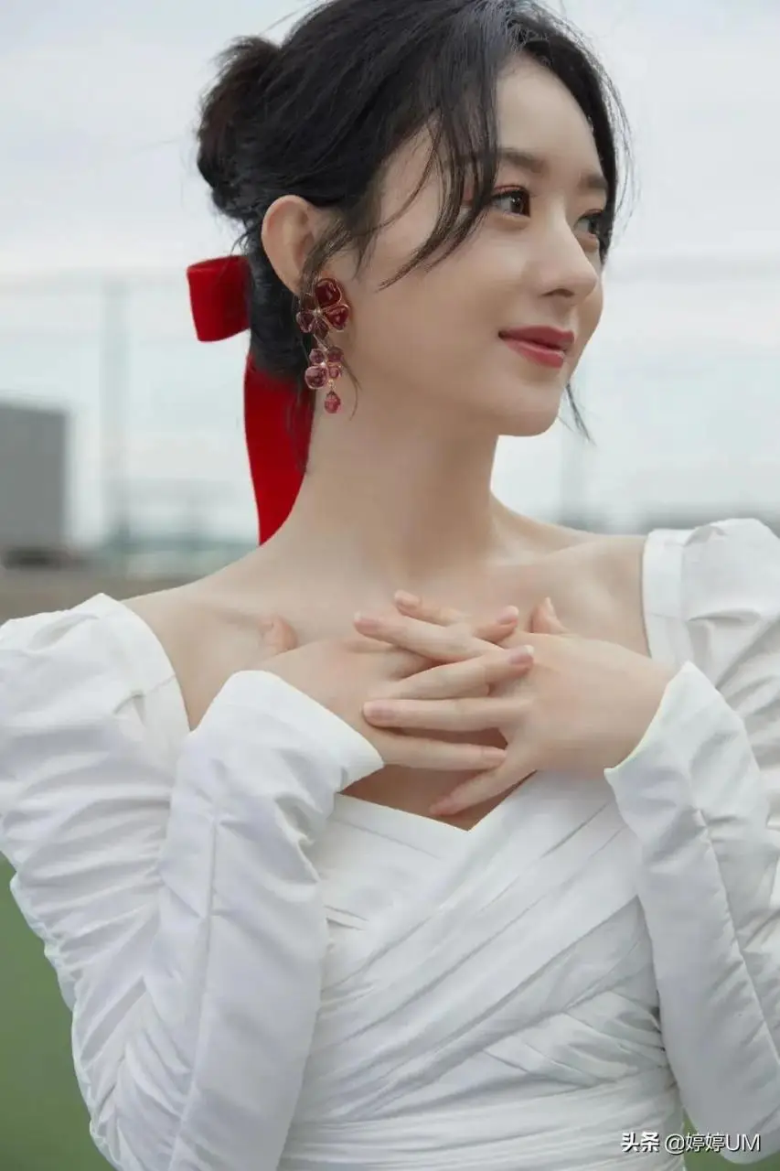 娃娃脸的赵丽颖居然这么美 娃娃脸的赵丽颖居然这么美