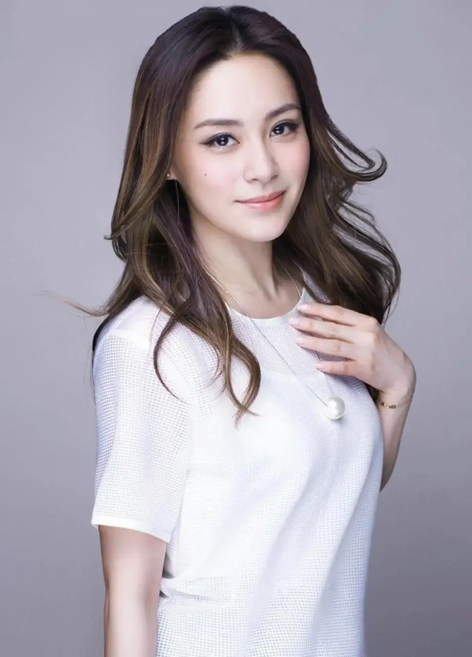 “气质女神”钟欣潼到底有多美?(多图) “气质女神”钟欣潼到底有多美?(多图)