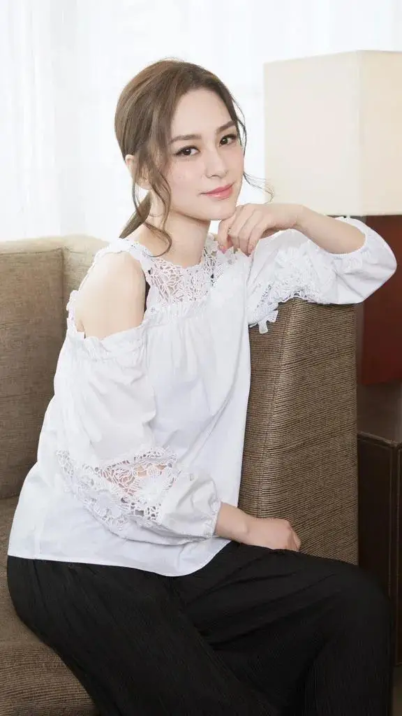 “气质女神”钟欣潼到底有多美?(多图) “气质女神”钟欣潼到底有多美?(多图)