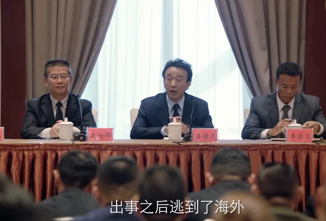 从8.3分到5.9分,把《人民的名义》和《突围》放一起看,差在哪 从8.3分到5.9分,把《人民的名义》和《突围》放一起看,差在哪