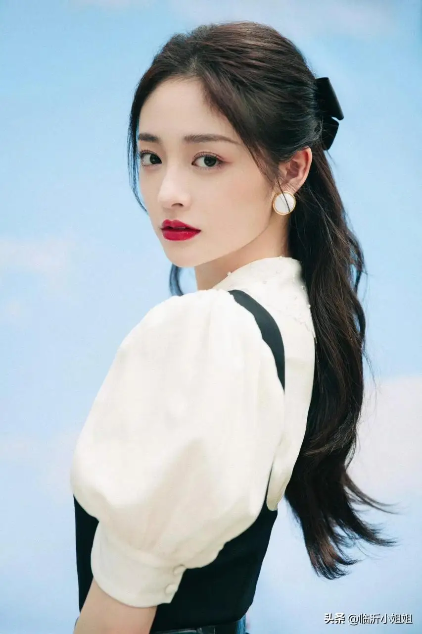 周洁琼,有颜有才的小姐姐,散发清新甜美的魅力和少女的清纯柔美 周洁琼,有颜有才的小姐姐,散发清新甜美的魅力和少女的清纯柔美