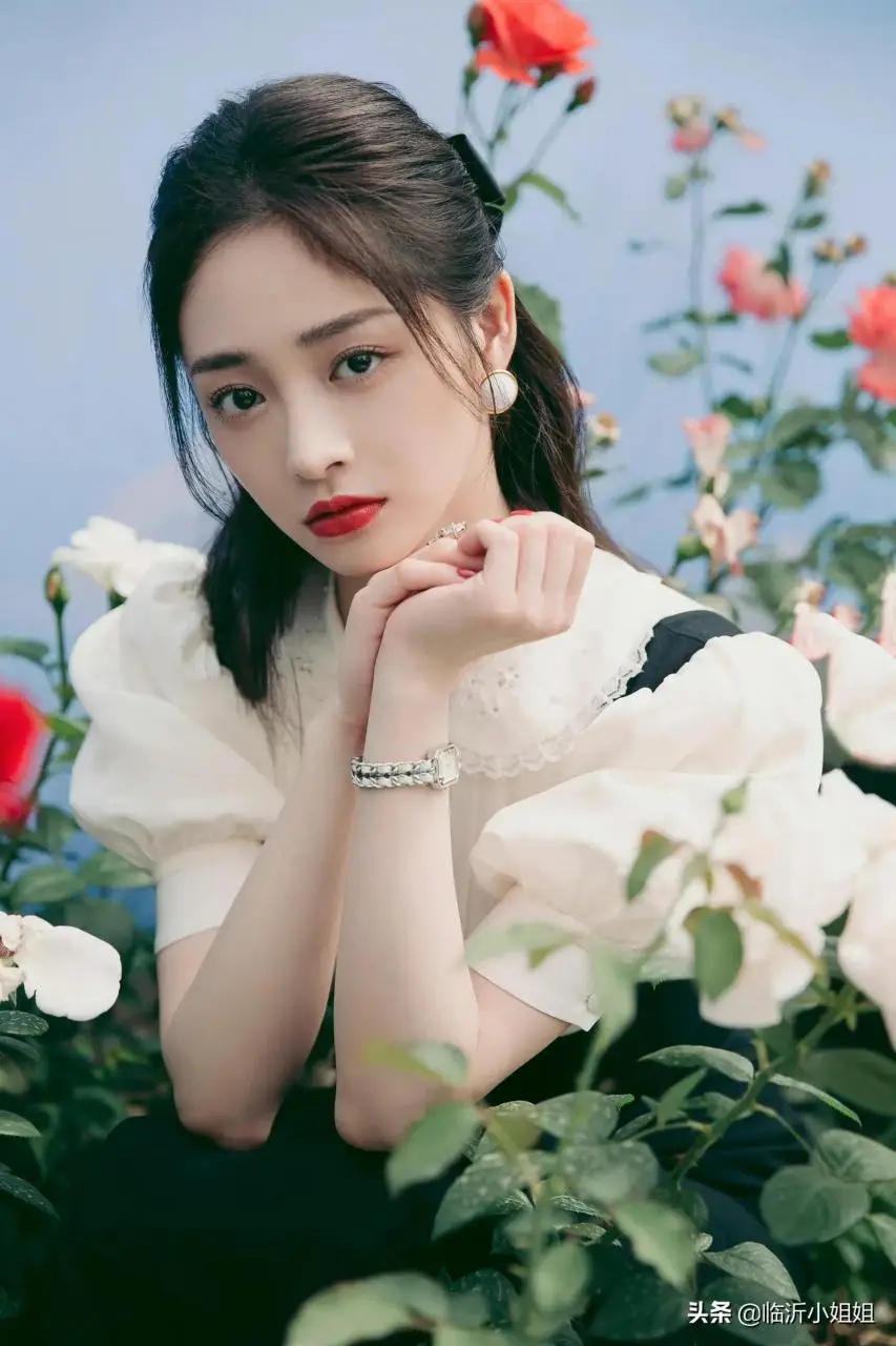 周洁琼,有颜有才的小姐姐,散发清新甜美的魅力和少女的清纯柔美 周洁琼,有颜有才的小姐姐,散发清新甜美的魅力和少女的清纯柔美