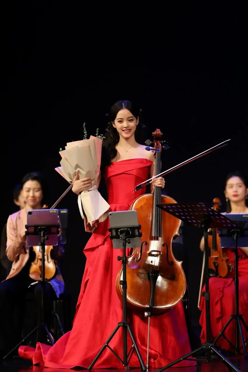 “女神”欧阳娜娜 “女神”欧阳娜娜