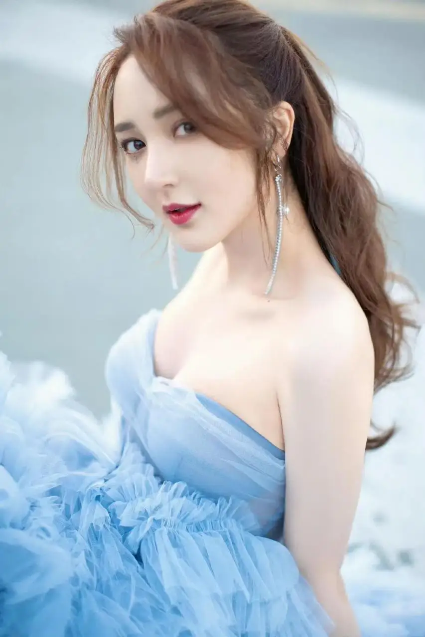 蓝裙仙女:靳梦佳 蓝裙仙女:靳梦佳