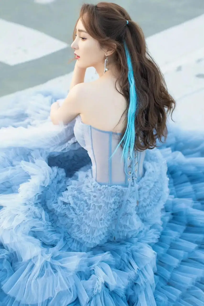 蓝裙仙女:靳梦佳 蓝裙仙女:靳梦佳