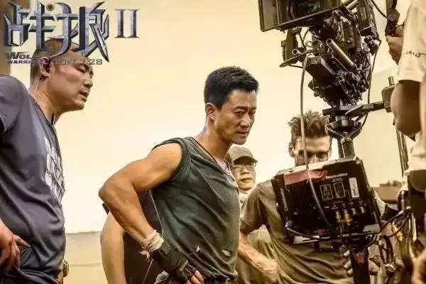 吴京身高多少?《战狼2》一张狱照曝光了他真实身高 吴京身高多少?《战狼2》一张狱照曝光了他真实身高