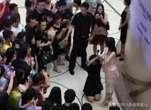 娱乐圈打工人工资差距大,明星日均208万,助理薪酬3500元 娱乐圈打工人工资差距大,明星日均208万,助理薪酬3500元