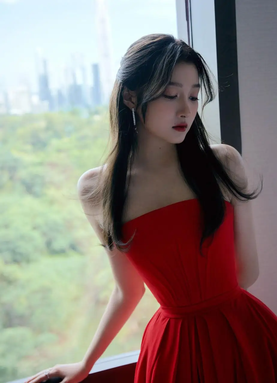 “女神”关晓彤 “女神”关晓彤