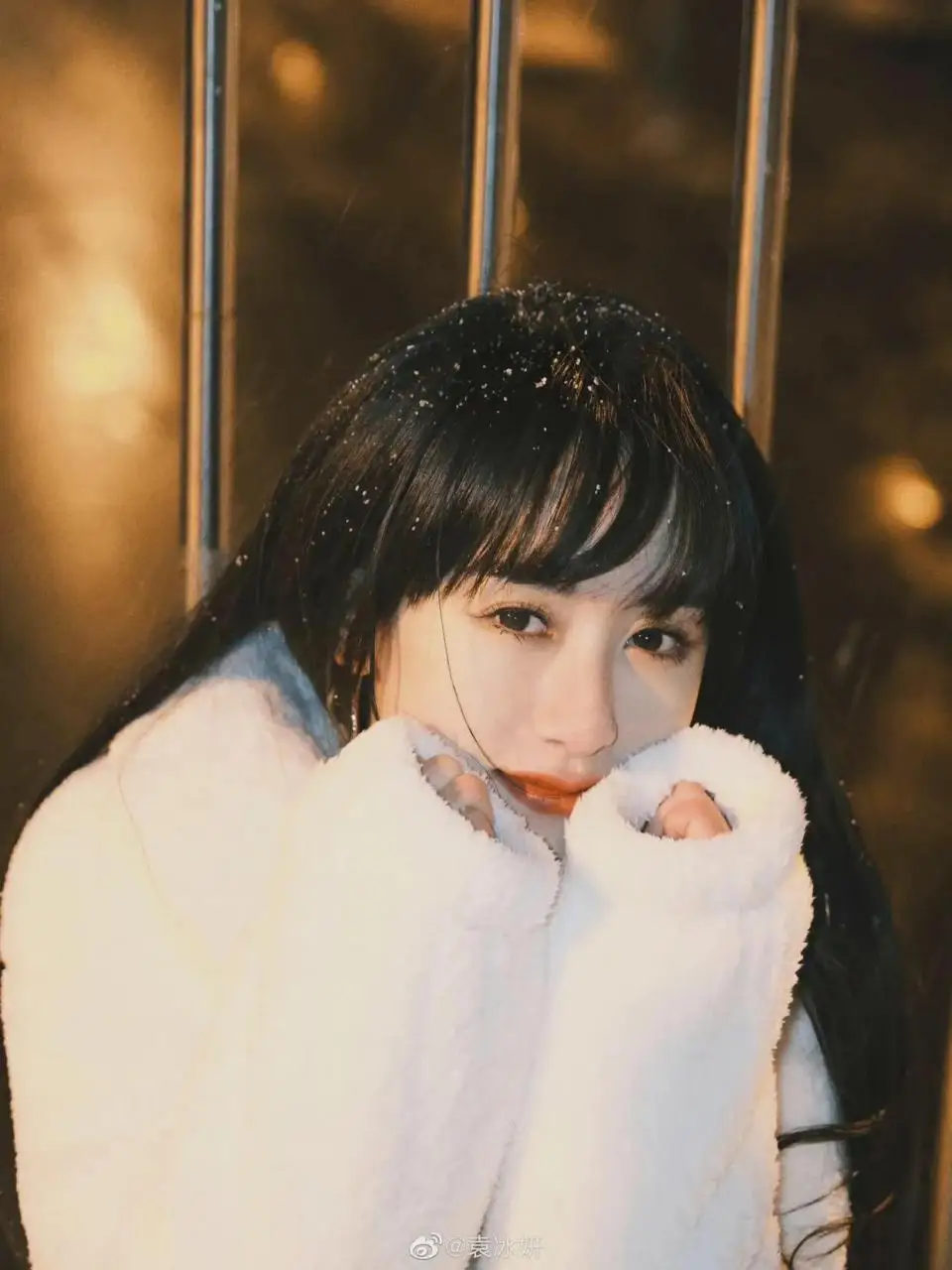 袁冰妍最新高清图片,初雪氛围感,看着好冷啊,注意保暖 袁冰妍最新高清图片,初雪氛围感,看着好冷啊,注意保暖