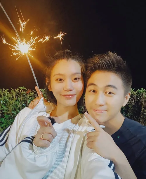 奚梦瑶二胎产女首现身,身材好状态佳,入住人均消费20万高级月子中心 奚梦瑶二胎产女首现身,身材好状态佳,入住人均消费20万高级月子中心