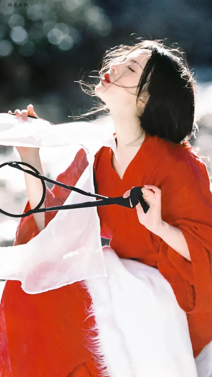 杨超越神明少女 杨超越神明少女