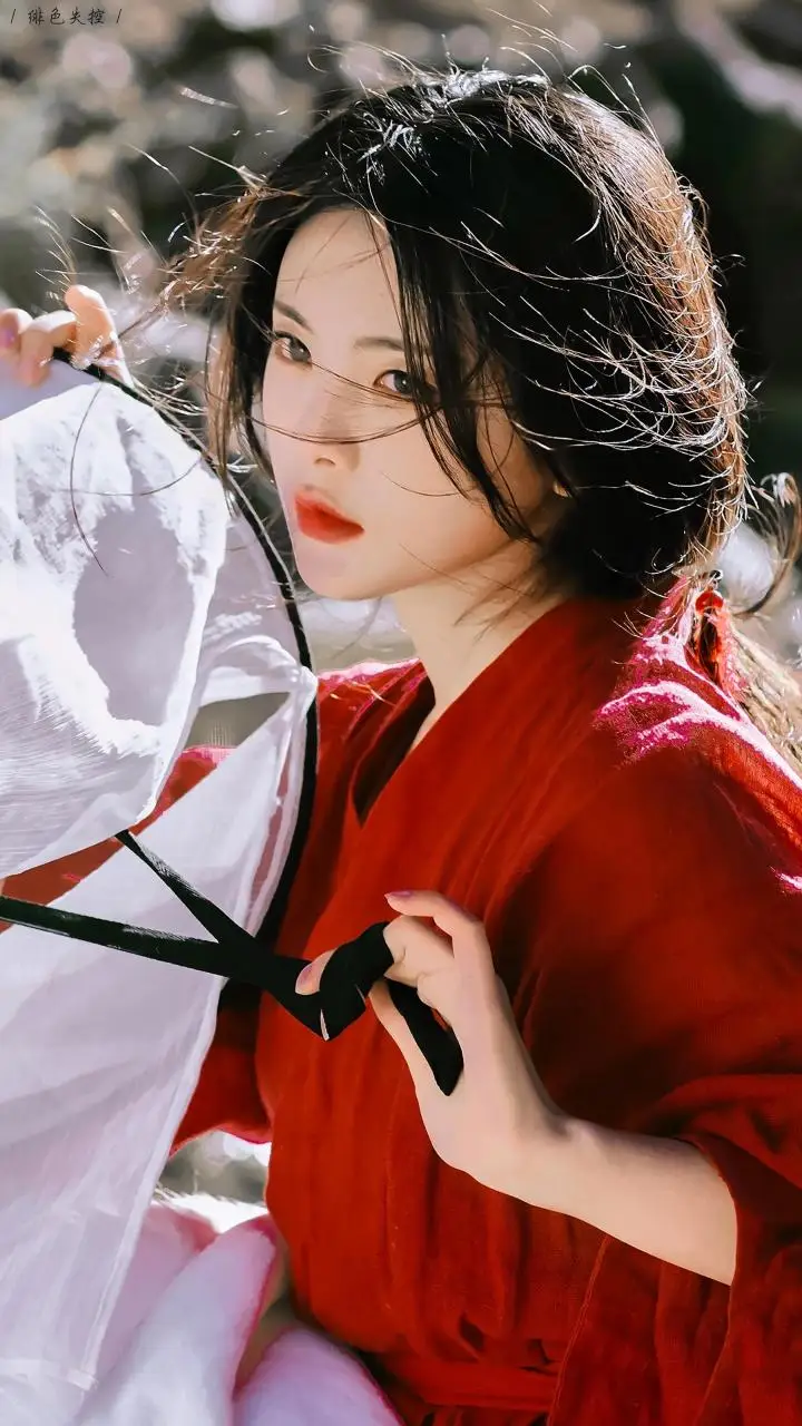 杨超越神明少女 杨超越神明少女