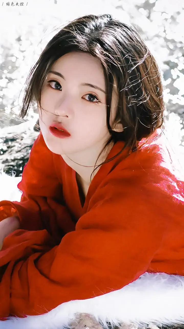 杨超越神明少女 杨超越神明少女