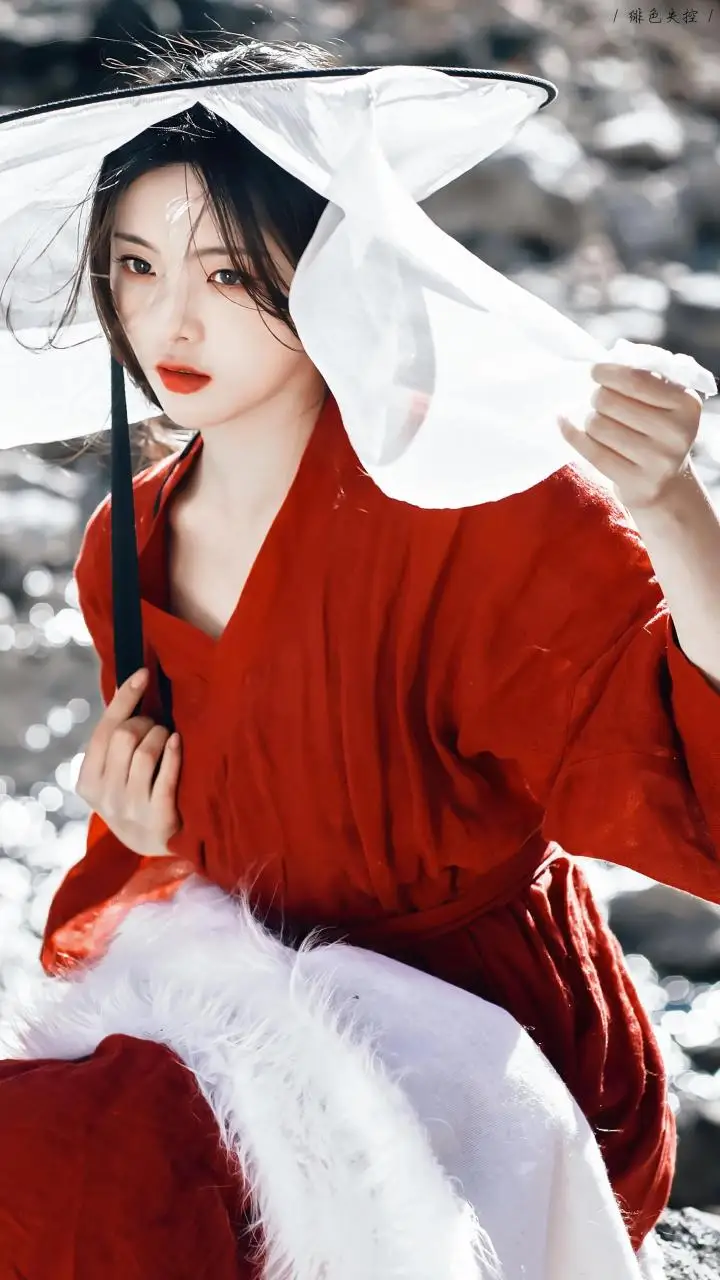 杨超越神明少女 杨超越神明少女