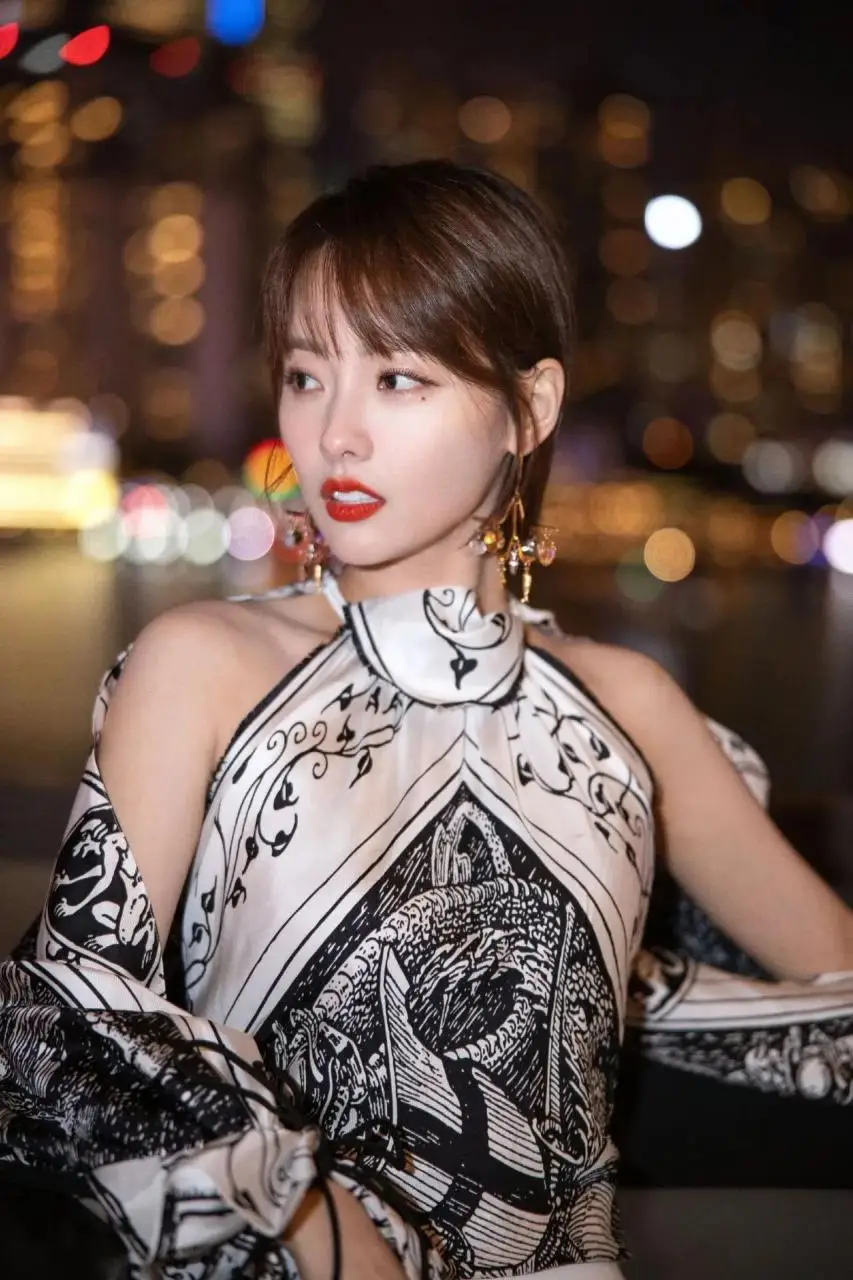 小姐姐——张嘉倪 小姐姐——张嘉倪