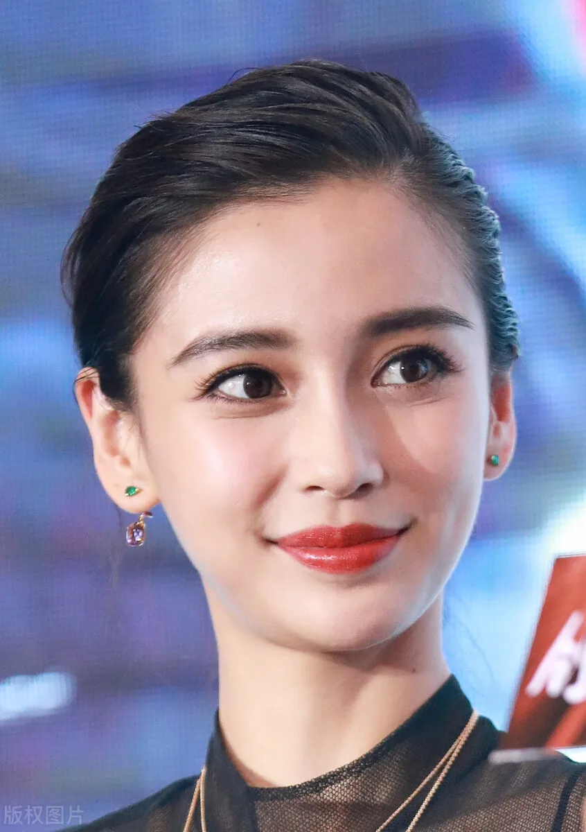 明星们的情商能有多低?黄晓明杨颖不愧是一家 明星们的情商能有多低?黄晓明杨颖不愧是一家