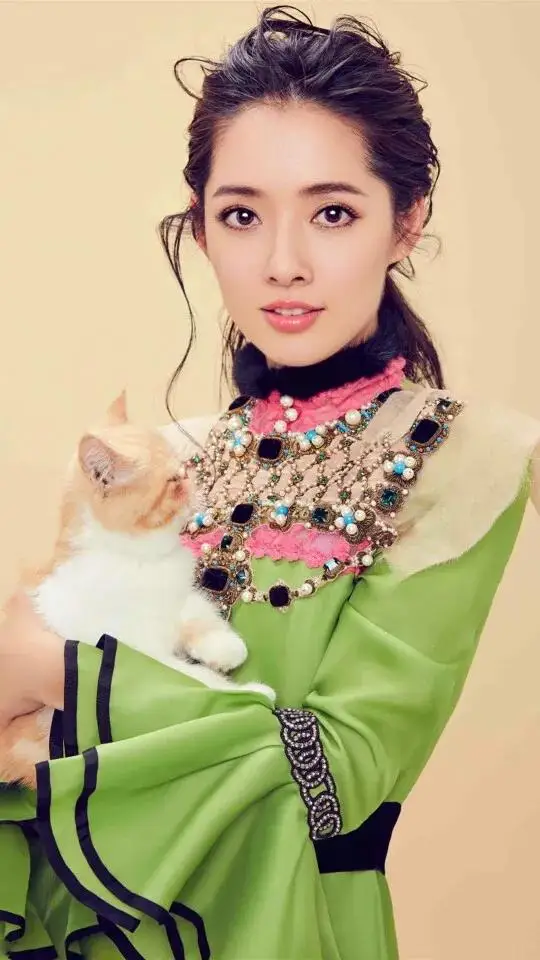 郭碧婷VS奚梦瑶美照:同为豪门贵妇,你更加喜欢谁呢? 郭碧婷VS奚梦瑶美照:同为豪门贵妇,你更加喜欢谁呢?