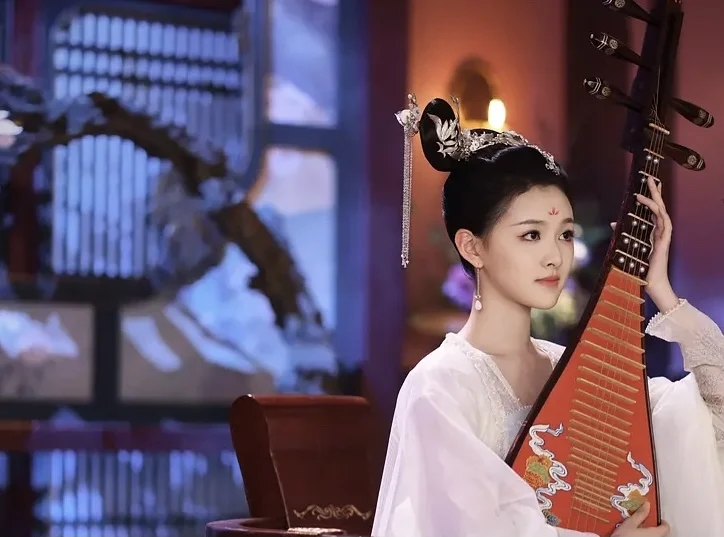 《安乐传》杀青啦!迪丽热巴太美,龚俊很俊,刘宇宁造型很惊艳 《安乐传》杀青啦!迪丽热巴太美,龚俊很俊,刘宇宁造型很惊艳