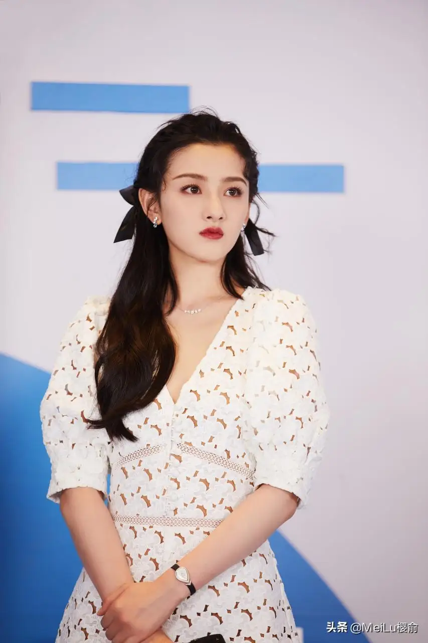宋祖儿太可爱了，清新的气质如同邻家女孩，少女风满满