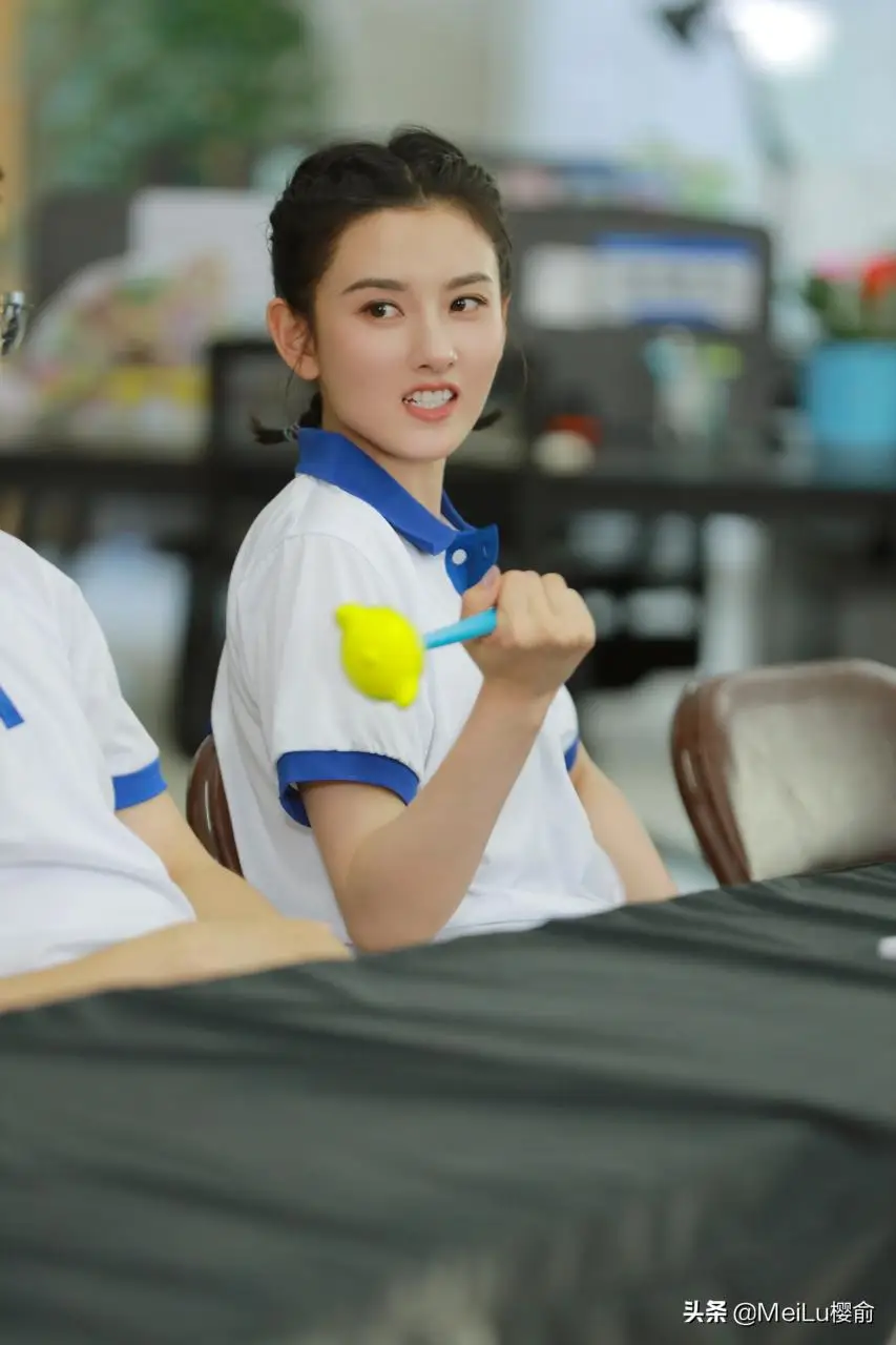 宋祖儿太可爱了，清新的气质如同邻家女孩，少女风满满